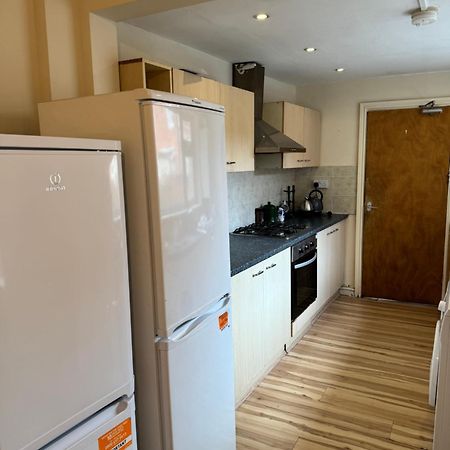 דירות נוטינגהאם Transformative Housing Birrell Road מראה חיצוני תמונה